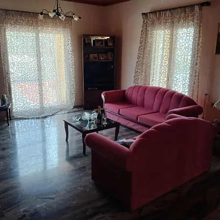Konstantina Tsepekis House Ágios Matthaíos